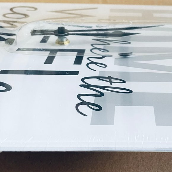 🆕 Quartz Wall Clock ~ “HOME IS WHERE THE WIFI CONNECTS AUTOMATICALLY” - Picture 5 of 8